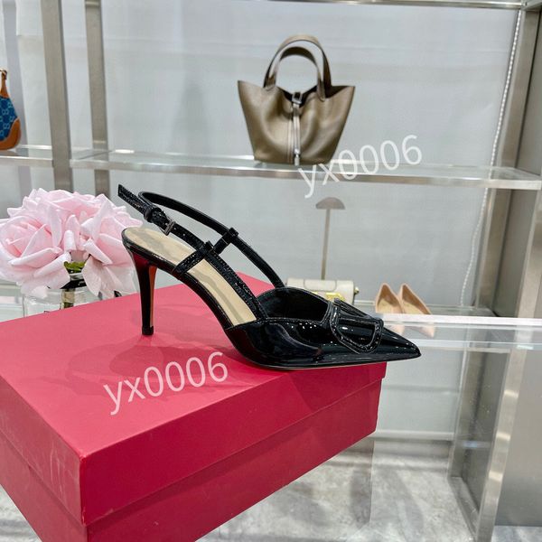 designers shoes oblique 35-42 technology canvas trainers sneakers men women fashion breathable outdoor flat casual trainer sneak yh211201, Red;white
designers shoes oblique 35-42 technology canvas trainers sneakers men women fashion breathable outdoor flat casual trainer sneak yh211201, Red;white