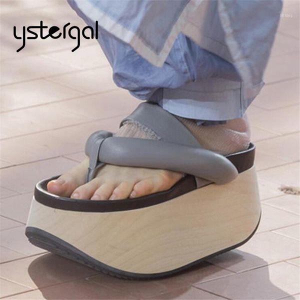 ystergal women slippers fashion flip flops genuine leather thick bottom flat slipper summer sandals ladies outside slides1, Black
ystergal women slippers fashion flip flops genuine leather thick bottom flat slipper summer sandals ladies outside slides1, Black