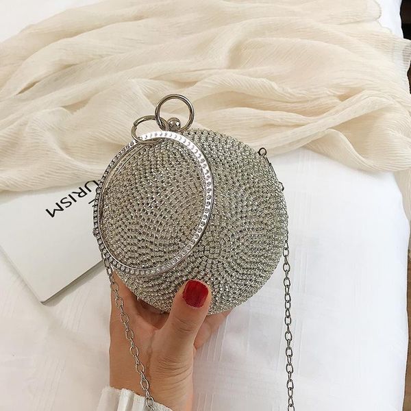 женщины сумка дизайнер crossbody сумка lady болл малый сумки высокого качества цепи плеча яркий алмаз
женщины сумка дизайнер crossbody сумка lady болл малый сумки высокого качества цепи плеча яркий алмаз