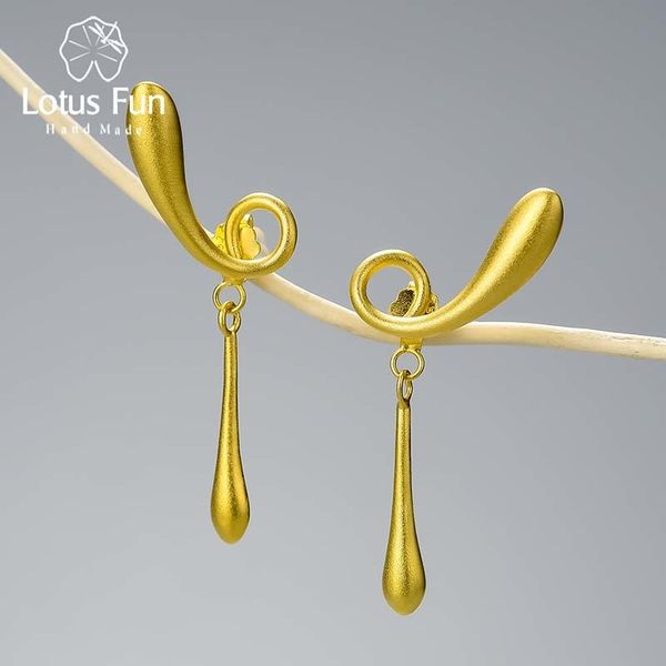 lotus fun 18k gold unusual the fleeting years twist stud earrings for women real 925 sterling silver fashion original jewelry 220211, Golden;silver
lotus fun 18k gold unusual the fleeting years twist stud earrings for women real 925 sterling silver fashion original jewelry 220211, Golden;silver