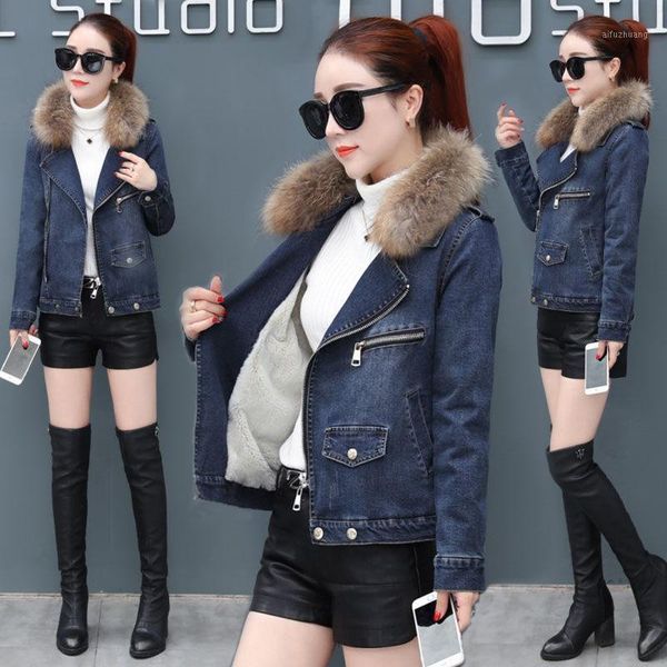 fashion jeans jacket women's autumn winter coat 2020 new thick female denim outerwear short hooded plus velvet denim parkas y5791, Black
fashion jeans jacket women's autumn winter coat 2020 new thick female denim outerwear short hooded plus velvet denim parkas y5791, Black