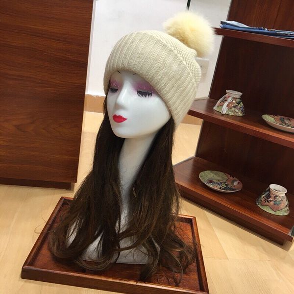 2020 new original hat scarf set rabbit velvet material, warm and stylish, versatile, with very good texture, comfortable and breathable for, Blue;gray
2020 new original hat scarf set rabbit velvet material, warm and stylish, versatile, with very good texture, comfortable and breathable for, Blue;gray