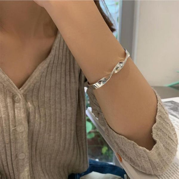 bangle irregular line spiral opening bracelets for women couple fashion trend retro creativity jewelry party gift sab151, Black
bangle irregular line spiral opening bracelets for women couple fashion trend retro creativity jewelry party gift sab151, Black