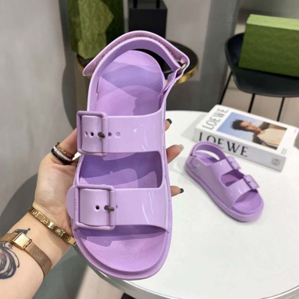 2022 designer women sandals oran sandals classic slippers real leather slides platform flats shoes sneakers boots with box by sh, Black
2022 designer women sandals oran sandals classic slippers real leather slides platform flats shoes sneakers boots with box by sh, Black