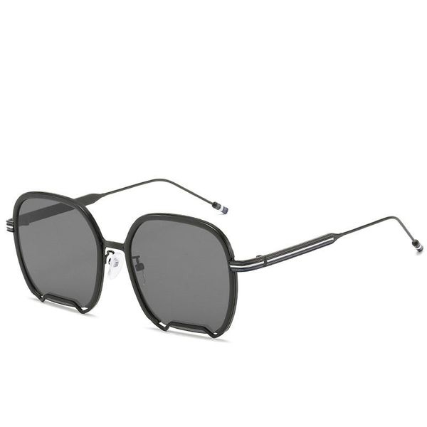 korean version women sunglasses big frame square sun glasses for woman abay street sround face travel retro uv400 oculos, White;black
korean version women sunglasses big frame square sun glasses for woman abay street sround face travel retro uv400 oculos, White;black