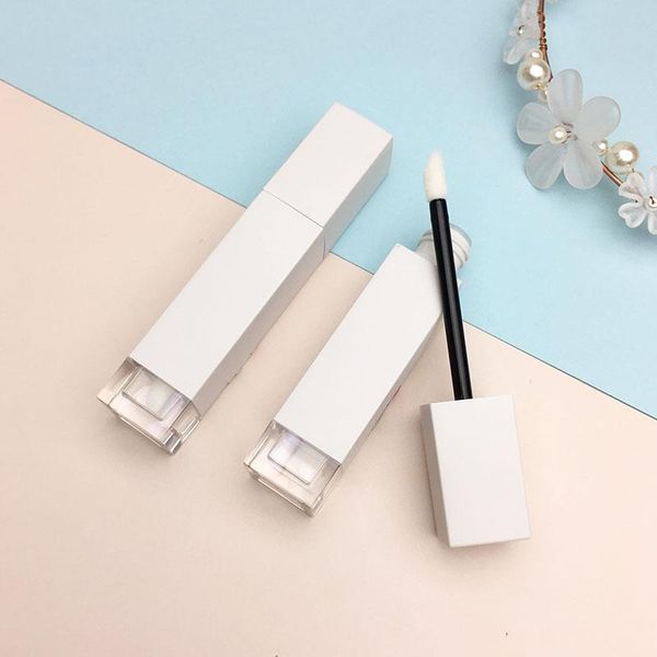 lip gloss packaging tube square transparent bottom 4ml clear white bulk empty bottle container customize logo private label 
lip gloss packaging tube square transparent bottom 4ml clear white bulk empty bottle container customize logo private label