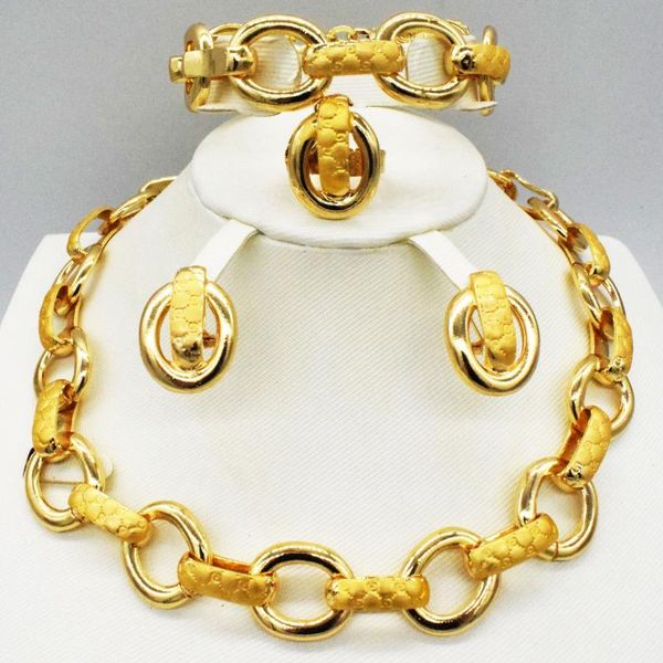 bridal gift fashion african jewelry set female necklace earrings bracelet travel gold jewelry set, Silver
bridal gift fashion african jewelry set female necklace earrings bracelet travel gold jewelry set, Silver