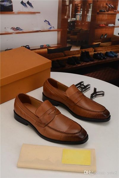 q1 мужская оксфорд натуральная кожаная обувь zapatos de hombre официальные обувь мужчины заостренные носки ручные окрашенные черно-браун кру, Black
q1 мужская оксфорд натуральная кожаная обувь zapatos de hombre официальные обувь мужчины заостренные носки ручные окрашенные черно-браун кру, Black