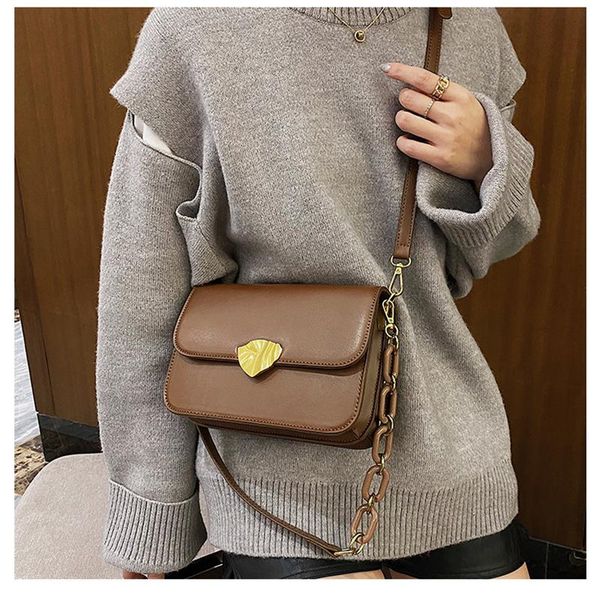 shoulder bags luxury pu leather small flap retro ladies purses vintage women crossbody designer wide strap female messenger bag
shoulder bags luxury pu leather small flap retro ladies purses vintage women crossbody designer wide strap female messenger bag
