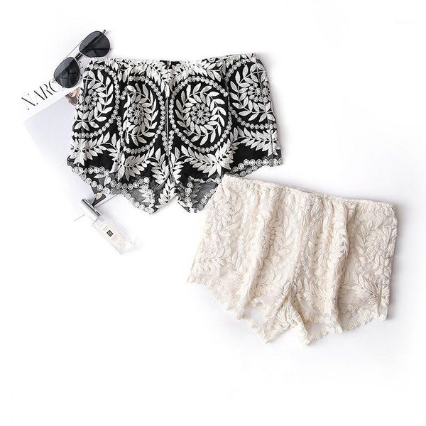 embroidery cotton short shorts women summer shorts safety all match1, White;black 
embroidery cotton short shorts women summer shorts safety all match1, White;black