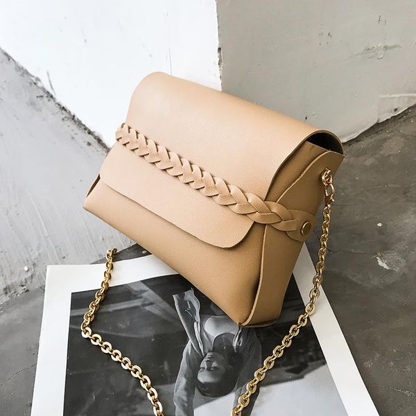 solid color simple shoulder bag 2020 new fashion women's designer texture all-match single shoulder messenger bag
solid color simple shoulder bag 2020 new fashion women's designer texture all-match single shoulder messenger bag