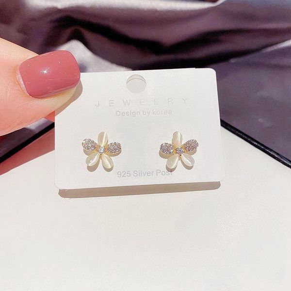 migga new design small flower stud earrings gold color cubic zirconia paved cat eye's stone women jewelry, Golden;silver
migga new design small flower stud earrings gold color cubic zirconia paved cat eye's stone women jewelry, Golden;silver