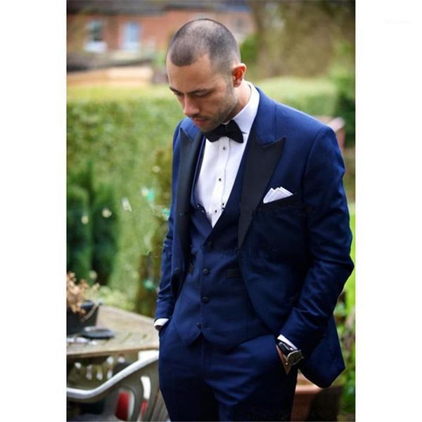 2020 custom made groom mens suits tuxedos for prom wedding (jacket+pants+vest) men suit costume marriage homme groomsmen formal1, White;black
2020 custom made groom mens suits tuxedos for prom wedding (jacket+pants+vest) men suit costume marriage homme groomsmen formal1, White;black