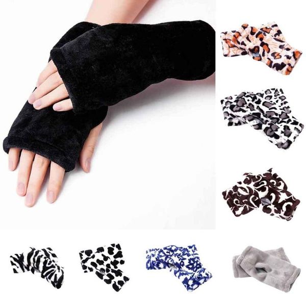 five fingers gloves women' winter thick flannel half finger leopard solid color fashion women autumn cute furry, Blue;gray
five fingers gloves women' winter thick flannel half finger leopard solid color fashion women autumn cute furry, Blue;gray