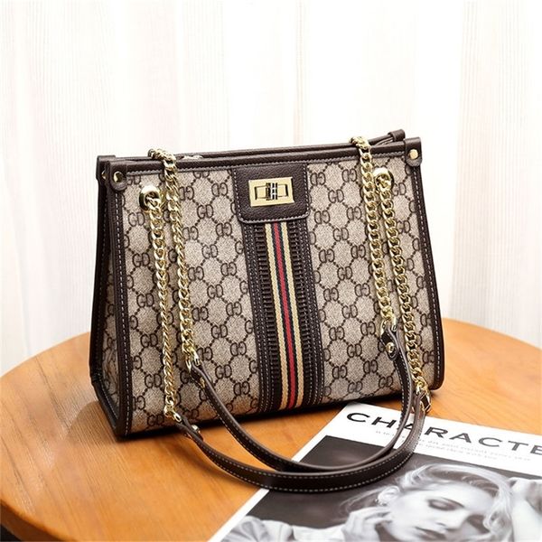 factory store shop women's new autumn and winter high-capacity women's versatile one shoulder portable messenger bag vintage chain
factory store shop women's new autumn and winter high-capacity women's versatile one shoulder portable messenger bag vintage chain