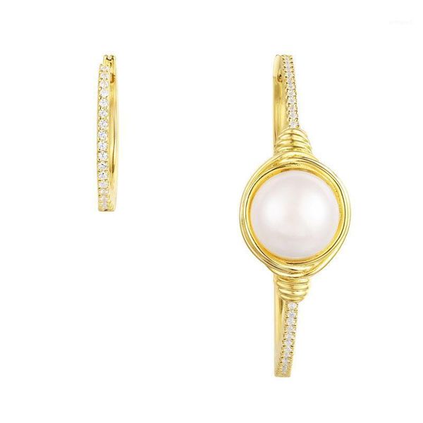 charm sljely 925 sterling silver asymmetric yellow gold color intemporel hoop earrings with white pearl stones women brand jewelry1, Golden
charm sljely 925 sterling silver asymmetric yellow gold color intemporel hoop earrings with white pearl stones women brand jewelry1, Golden