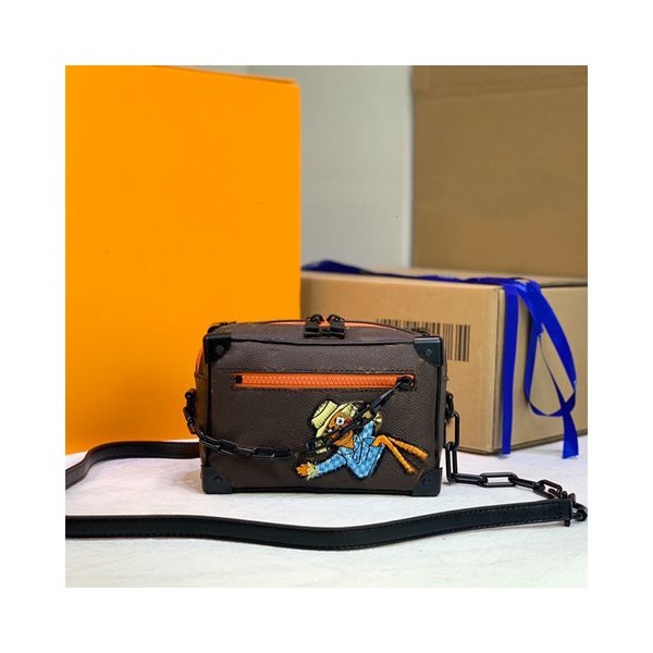 2022 mini soft trunk shoulder bag women handbags wallet black chain crossbody bags fashin letter cartoon printed clutch zipper purse high
2022 mini soft trunk shoulder bag women handbags wallet black chain crossbody bags fashin letter cartoon printed clutch zipper purse high