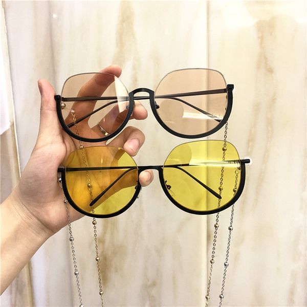 women's korean version of online star same model 2019 new sunglasses ins round face street p anti uv tide, White;black
women's korean version of online star same model 2019 new sunglasses ins round face street p anti uv tide, White;black
