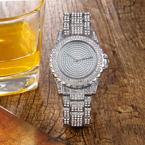 women's grade all high sky diamond full star new luxury crystal leisure fashion quartz watch 202100te, Slivery;brown
women's grade all high sky diamond full star new luxury crystal leisure fashion quartz watch 202100te, Slivery;brown