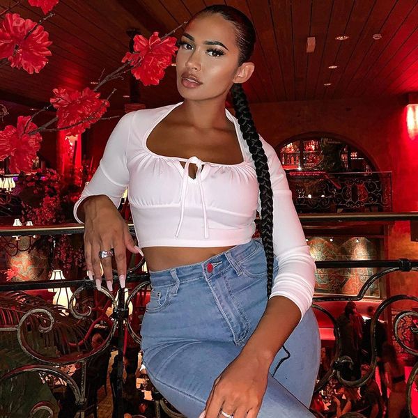 autumn and winter 2021 new women's pleated u-neck lace up long sleeve slim t-shirt solid color jacket
autumn and winter 2021 new women's pleated u-neck lace up long sleeve slim t-shirt solid color jacket