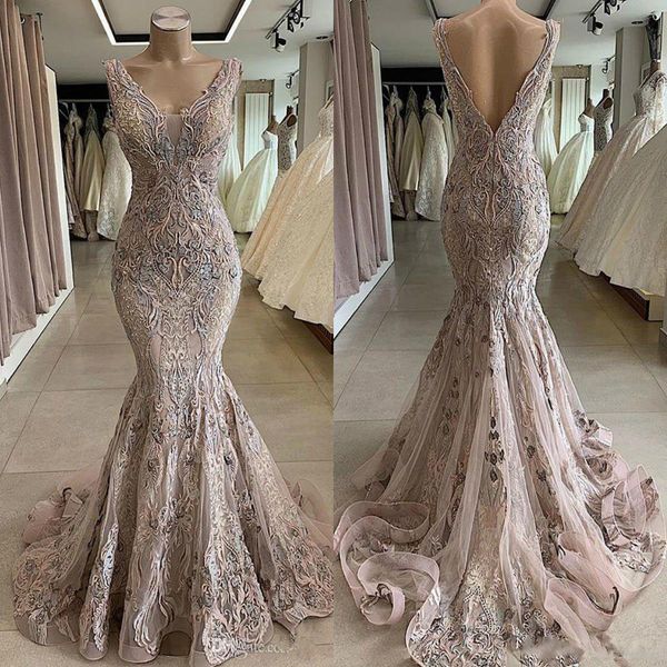 2021 latest lace beaded mermaid evening dresses deep v neck appliqued backless pageant prom gowns formal party wear robes de soiree, Black;red
2021 latest lace beaded mermaid evening dresses deep v neck appliqued backless pageant prom gowns formal party wear robes de soiree, Black;red