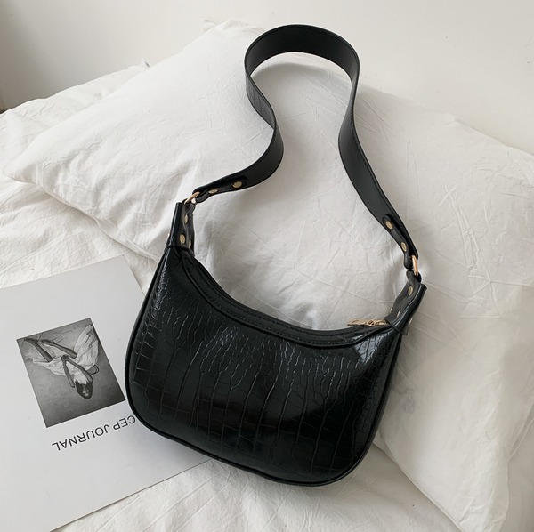 new arrival 2020 women waist bag fashion bumbag for woman crackle belt small bag lady cross body bag sac banane qs
new arrival 2020 women waist bag fashion bumbag for woman crackle belt small bag lady cross body bag sac banane qs