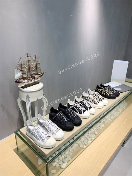 2022 classic designers casual shoes patent leather sneakers genuine leather high quaitly luxurys red shoe canvas mate trainers size35-45, Black;red
2022 classic designers casual shoes patent leather sneakers genuine leather high quaitly luxurys red shoe canvas mate trainers size35-45, Black;red