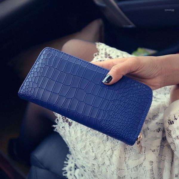 wallets fashion handbag crocodile pattern wallet change card bag simple lady long spot1, Red;black
wallets fashion handbag crocodile pattern wallet change card bag simple lady long spot1, Red;black