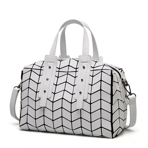 2020 fashion bag women tote fold summer handbag hand bag laser geometric designer handbags boston
2020 fashion bag women tote fold summer handbag hand bag laser geometric designer handbags boston