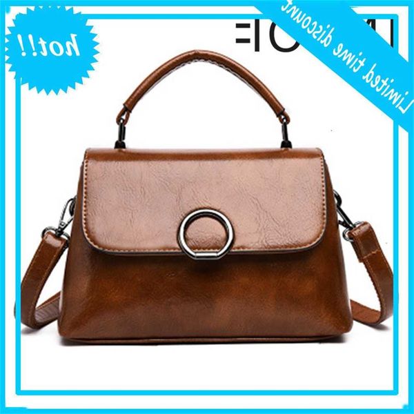 2019 new oil wax leather women's cups fashion lady's hand messenger bag retro portable small square pockets bolsa feminina
2019 new oil wax leather women's cups fashion lady's hand messenger bag retro portable small square pockets bolsa feminina