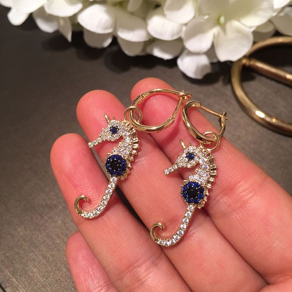 

2021 new designer jewelry south korea fashion creative holiday style creative seaside seahorse earrings temperament sweet lady versatil, Golden