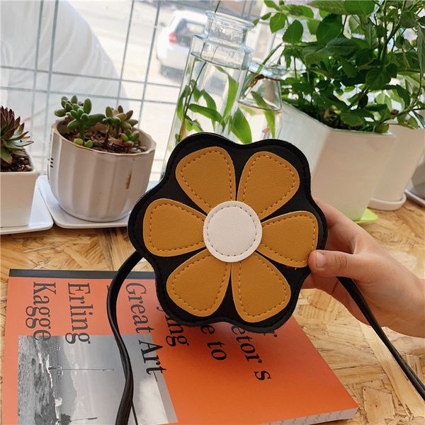 korean style childrens bag 2020 new cute floral round bag boys and girls accessory bag mini coin purse wholesale
korean style childrens bag 2020 new cute floral round bag boys and girls accessory bag mini coin purse wholesale