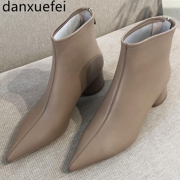 women's genuine leather thick heel pointed toe autumn ankle boots med heel comfortable short booties back zip ladies shoes sale, Black
women's genuine leather thick heel pointed toe autumn ankle boots med heel comfortable short booties back zip ladies shoes sale, Black