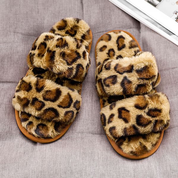 r slippers european and american ladies black grey brown faux wool leather sandals w/white sport embroidery show style size 36-44
r slippers european and american ladies black grey brown faux wool leather sandals w/white sport embroidery show style size 36-44