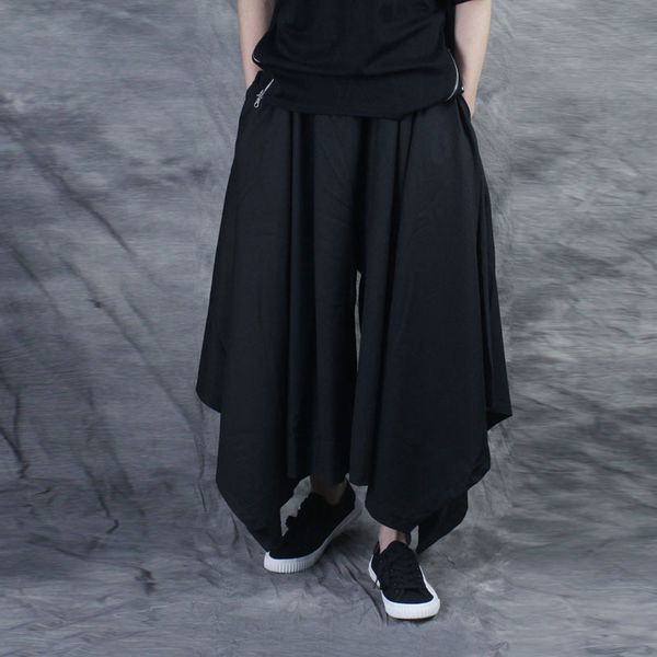 2021 male fashion wide leg looses hip hop singer stage club skirt the pants of gothic men hiphop streetwear hallways rnpa, White;black
2021 male fashion wide leg looses hip hop singer stage club skirt the pants of gothic men hiphop streetwear hallways rnpa, White;black