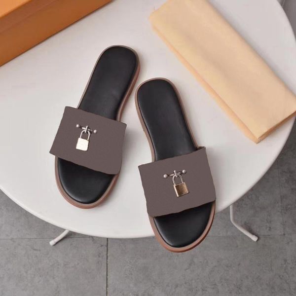 women fashion summer lock shoes slipper graffiti sandals women genuine cowhide leather shoes with logo box flat slippers large size 35-42, Black
women fashion summer lock shoes slipper graffiti sandals women genuine cowhide leather shoes with logo box flat slippers large size 35-42, Black