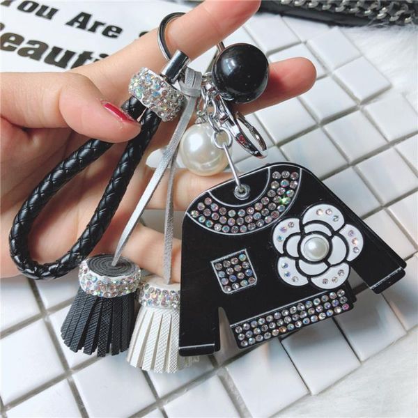 luxury key chains korean pearls car key ring tassels bag charm holder famous flower crystal ornaments chain pendant gift, Silver
luxury key chains korean pearls car key ring tassels bag charm holder famous flower crystal ornaments chain pendant gift, Silver