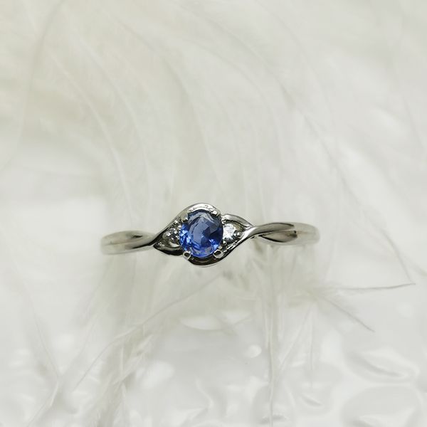 sapphire ring 925 silver plated zircon ring mouth: adjustable (4.1*3.5*3.9, Golden;silver
sapphire ring 925 silver plated zircon ring mouth: adjustable (4.1*3.5*3.9, Golden;silver