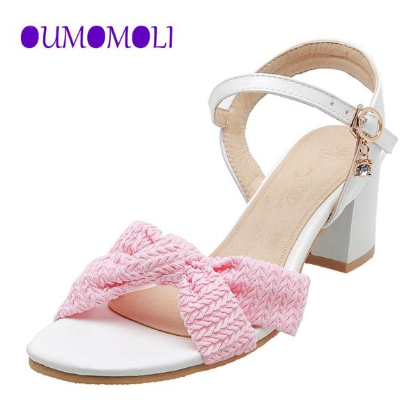 2020 women shoes summer sandals bow square heel sandals shoes high heel ladies big size 43 q396, Black
2020 women shoes summer sandals bow square heel sandals shoes high heel ladies big size 43 q396, Black