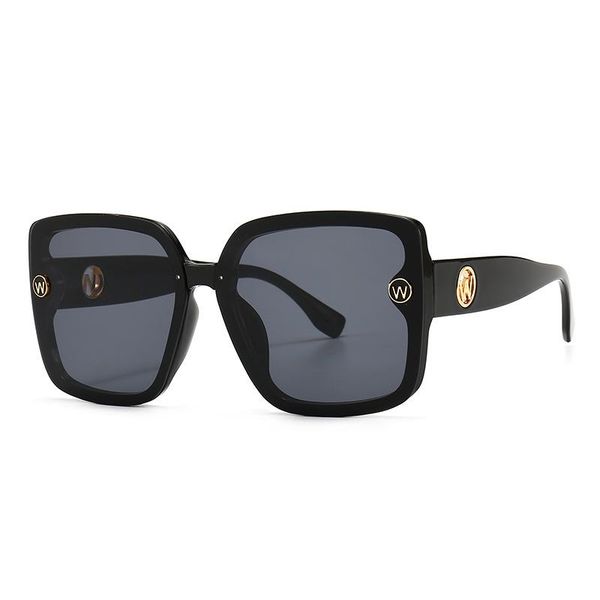 sunglasses fashion letter frame square women 2021 designer trendy sun glasses female classic black shade lens, White;black
sunglasses fashion letter frame square women 2021 designer trendy sun glasses female classic black shade lens, White;black