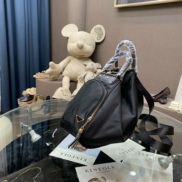 men's women's fashion trapeze backpacks deformable medium bags large capacity with pockets soid black pd20100511
men's women's fashion trapeze backpacks deformable medium bags large capacity with pockets soid black pd20100511