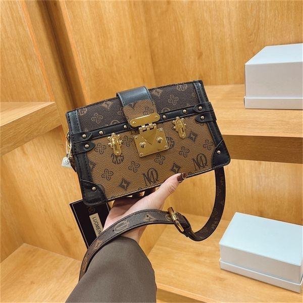 sale 90% off women's bag 2022 new fashion versatile soft box color leather old flower single shoulder bag messenger hand
sale 90% off women's bag 2022 new fashion versatile soft box color leather old flower single shoulder bag messenger hand