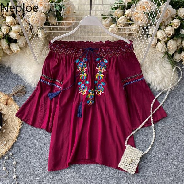 neploe embroidery flower blouse women spring 2020 retro slash neck flare sleeve female blusa shirt loose elegant 1b187, White
neploe embroidery flower blouse women spring 2020 retro slash neck flare sleeve female blusa shirt loose elegant 1b187, White