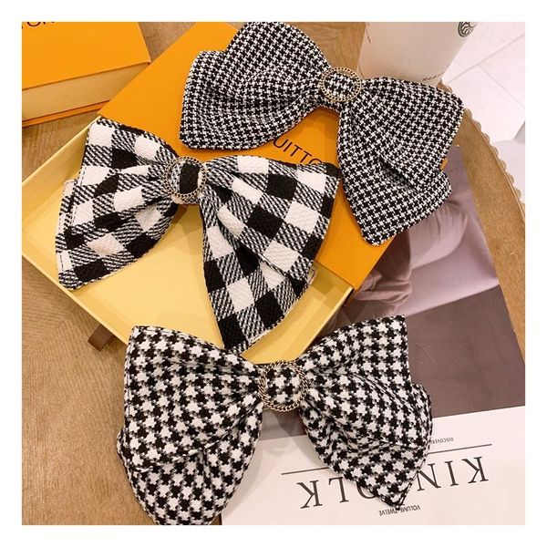 korea fabric big bow hairpin fashion hair clips elegant headpiec bowknot hair band headband jewelry accessories for women, Golden;silver
korea fabric big bow hairpin fashion hair clips elegant headpiec bowknot hair band headband jewelry accessories for women, Golden;silver