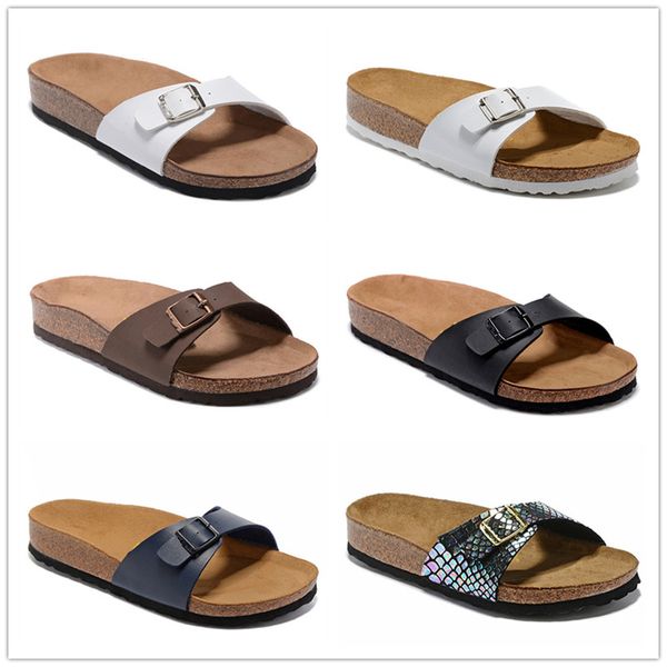 Madrid Hot Slides Foam Runner Bone Desert Sand Cork Slippers Fashion Flat Sandal Resin Men Women Beach Slipper Loafers fashion luxury designer trainers, 02
Madrid Hot Slides Foam Runner Bone Desert Sand Cork Slippers Fashion Flat Sandal Resin Men Women Beach Slipper Loafers fashion luxury designer trainers, 02