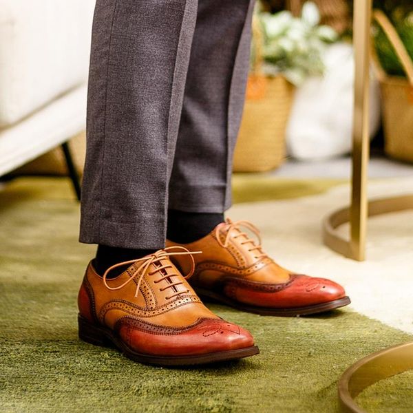 new fashion pointed toe man carved shoes genuine leather formal dress oxfords handmade heels wingtip brogues men's flats ss699, Black
new fashion pointed toe man carved shoes genuine leather formal dress oxfords handmade heels wingtip brogues men's flats ss699, Black