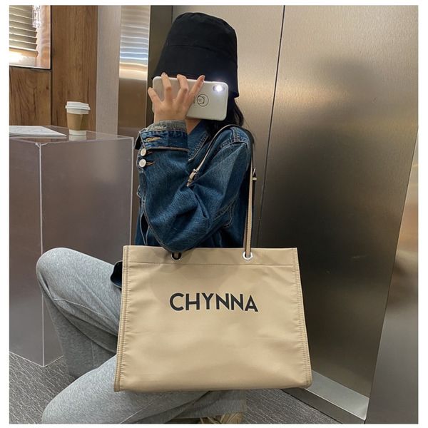 2020 new big fashion show style canvas women's bag straddle canvas canvasportable one shoulder women's bag a4nut
2020 new big fashion show style canvas women's bag straddle canvas canvasportable one shoulder women's bag a4nut