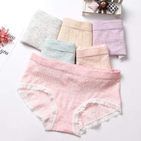 seamless color cotton panties ladies and girls underwear lace hip buttocks middle waist cotton seamless briefs women1, Black;pink
seamless color cotton panties ladies and girls underwear lace hip buttocks middle waist cotton seamless briefs women1, Black;pink