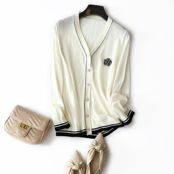 new white 2021 striped floral wool v cardigan woman's nightgown autumn luxury designer jersey vintage women's clothes y6bk kgn6, White;black
new white 2021 striped floral wool v cardigan woman's nightgown autumn luxury designer jersey vintage women's clothes y6bk kgn6, White;black
