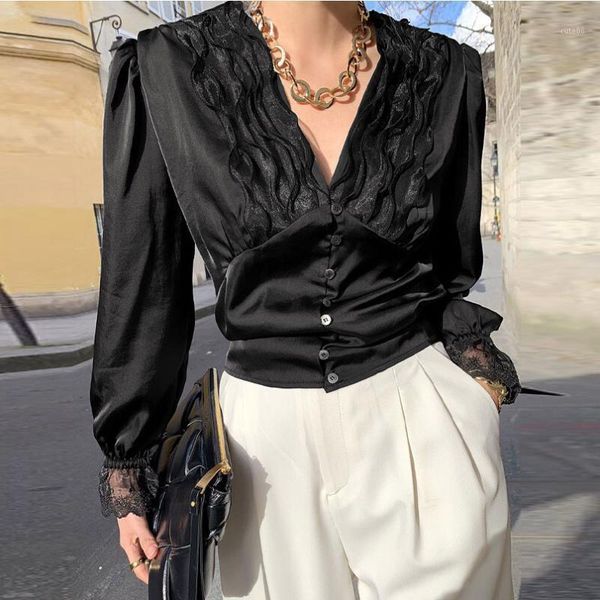 women's blouses & shirts ruxin lace patchwork shirt temperament chic joker deep v-neck blouse single-breasted long sleeve 2021 spring f, White
women's blouses & shirts ruxin lace patchwork shirt temperament chic joker deep v-neck blouse single-breasted long sleeve 2021 spring f, White